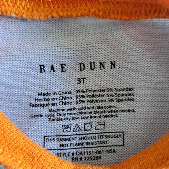 Rae Dunn boys or girls size 3T Halloween pajama set - Picture 4 of 7